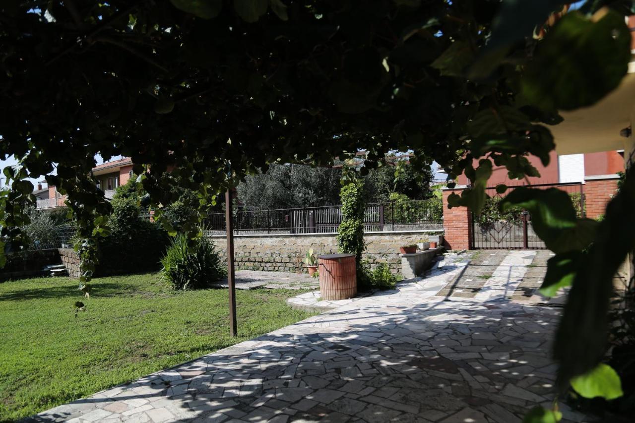 Апартаменты Casa Cristina Больсена Экстерьер фото